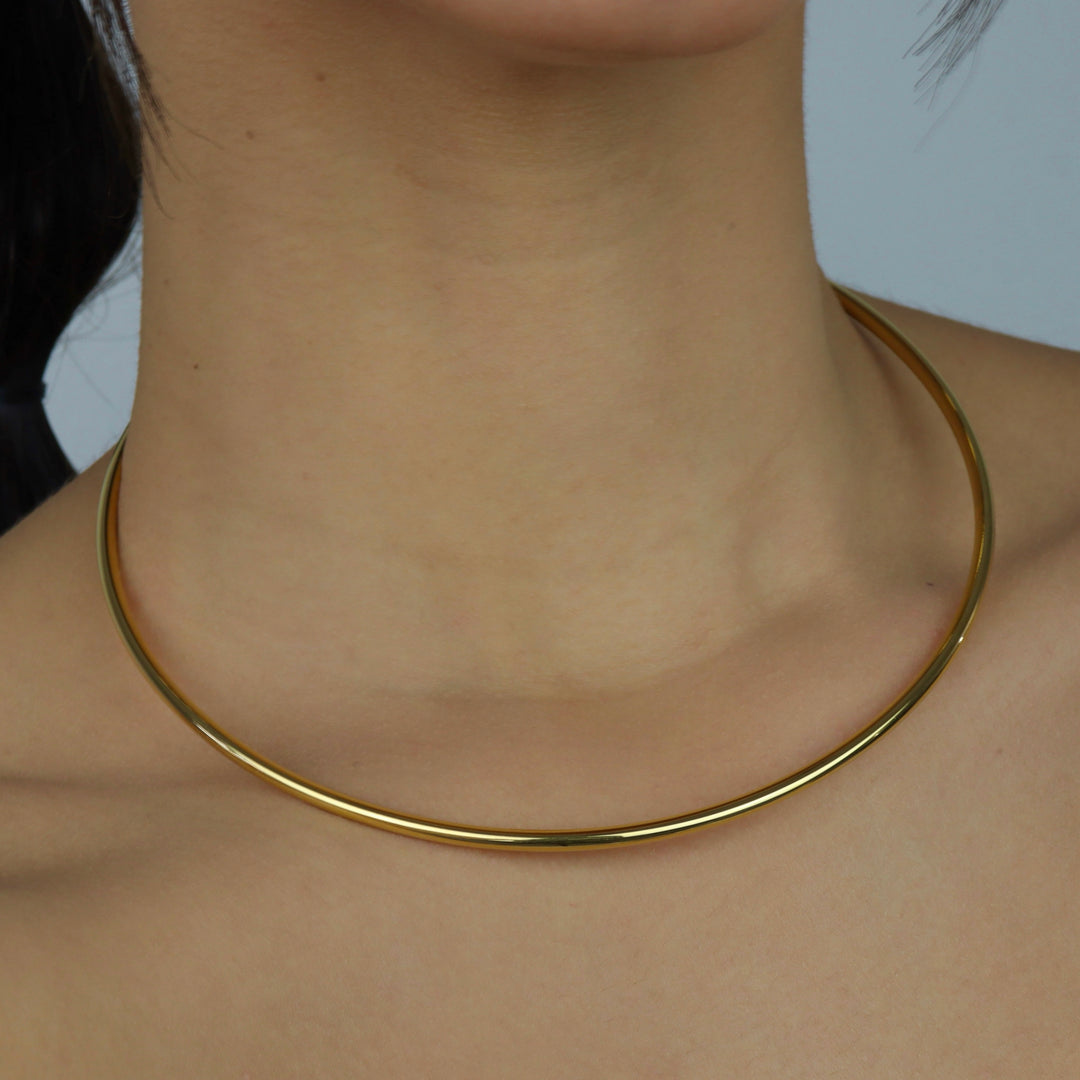 Choker Iza - sólido y liso - oro o plata - 1 pieza