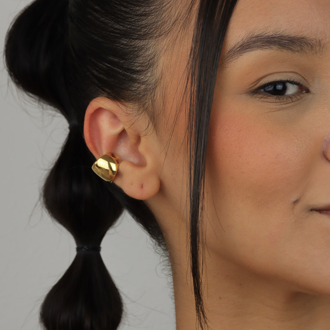 Ear cuff Marilu - liso - oro o plata - 1 pieza