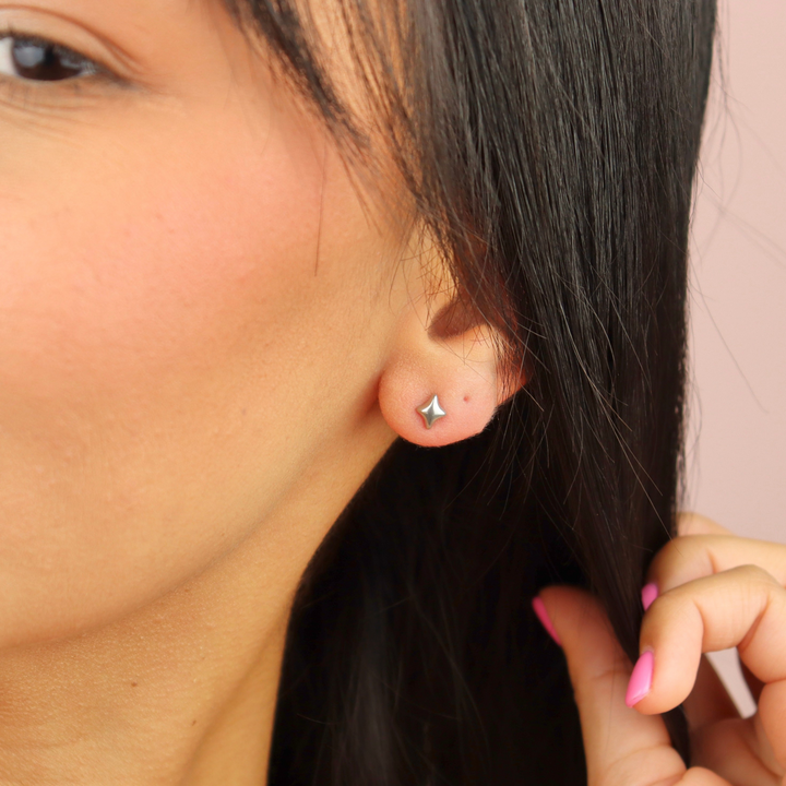 Aretes Línea Exclusiva de Y - Studs (dormilonas) - oro o plata