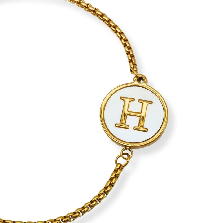 Pulsera con inicial - oro y blanco - letras A a Z - ajustable