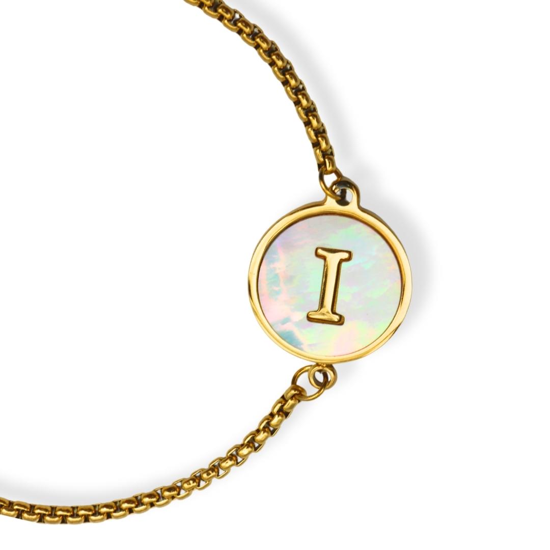 Pulsera con inicial - oro y blanco - letras A a Z - ajustable