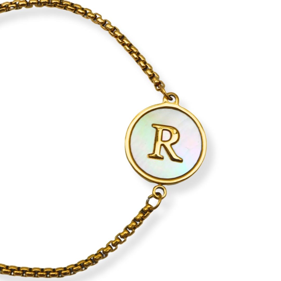 Pulsera con inicial - oro y blanco - letras A a Z - ajustable